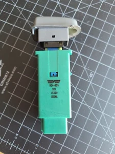 Interruptor de advertencia de peligro Dorman 924-605 reemplaza 10359039 99-05 Pontiac Grand Am - Imagen 1 de 6