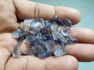 Excelente Lote Top Azul Iolita Crudo 29 Piezas Tamaño 10-13 MM Cristal Piedras Preciosas Sueltas - Imagen 1 de 7