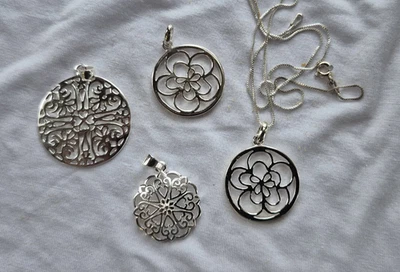 Lote de 4 Colgantes Redondos de Plata de Ley Filigrana, Corazones, Estrella, Cadena Floral 18" Foto 1 de 4