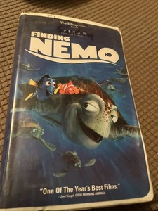 Finding Nemo (VHS, 2003) Clamshell Disney Pixar Clamshell Case - Picture 1 of 4