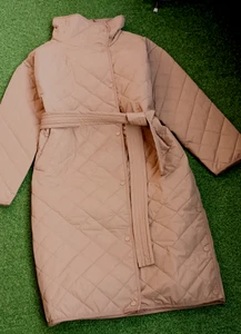 Damensteppmantel Vero Moda Gr.40/42, mittelbeige, ungetragen, ohne Etikett - Bild 1 von 8