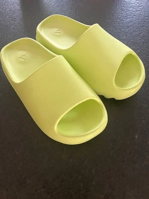 Green Glow Yeezy Slides Size 8.5 Men’s USED - Image 1 of 4