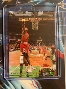 Scottie Pippen #198 1992 Stadium Club - Picture 1 of 2