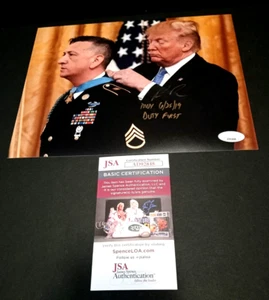 DAVID BELLAVIA Medal of Honor SIGNED 8x10 Photo JSA COA MOH Army - Picture 1 of 1