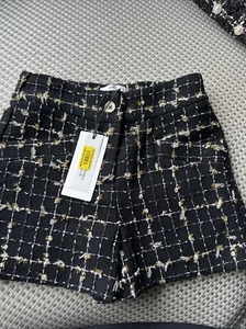 a Loves a Girls Dillards Black Gold Tweed Shorts with pockets! Sz M Stretch - Picture 1 of 3