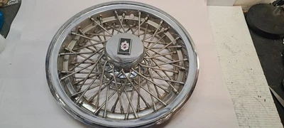 Oldsmobile Cutlass Supreme GM 1981-1987 OEM TAPACUBOS RADIOS DE UN CABLE ENVÍO GRATUITO Foto 1 de 4