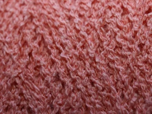 S48 (40€/kg) 1100g FANTASY SOFT NOPPEN-EFFEKT-BOUCLÉ PAPAYA-ROT (8) Zwirn Wolle - Bild 1 von 3