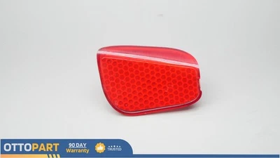 2003-2013 Maserati Quattroporte Left Front Door Trim Panel Reflector Lens OEM - Image 1 of 4