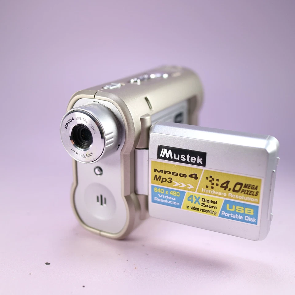Mustek DV3500 Handheld MPEG4 Digital Video Camcorder Silver Tested - Image 1 of 4