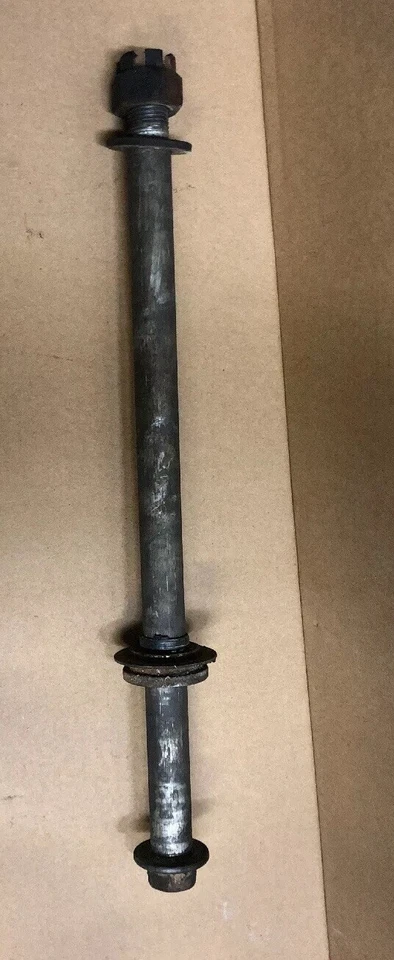 Perno eje rueda trasera Kawasaki KLX 650R KLX 300R KDX 220R 200 41068-1340 93-99 Foto 1 de 1