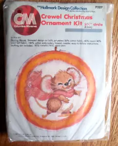 Vntg 1980 Columbia-Minerva Hallmark Crewel Weihnachtsschmuck Kit Skating Maus - Bild 1 von 3