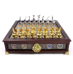Harry Potter Scacchiera e Scacchi Quidditch Casate Hogwarts Noble Collection - Foto 1 di 1