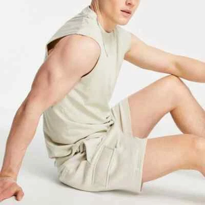 New Look Jersey Cargo Shorts in stone-Neutral SIZE UK XL - Image 1 of 4