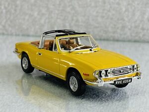 Universal Hobbies 1:43 Vintage Triumph Stag Roadster In Yellow Unboxed