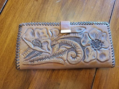 Cartera de cuero floral vintage años 70 hecha a mano costuras de cuero trenzado Foto 1 de 4
