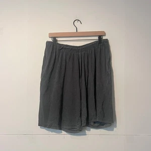 Vintage Spalding Mens Athletic Shorts Size XL Charcoal Grey Faded Basketball - Picture 1 of 8