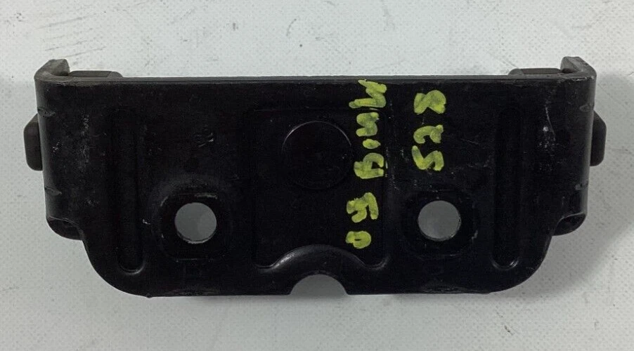 BMW 535xi 535i 528i Xdrive 528i 528xi 2009-2013 placa de cierre de maletero OEM. Foto 1 de 4