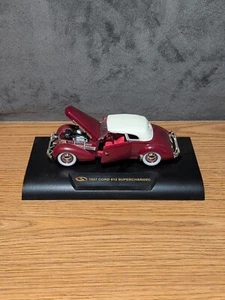 1/32 Scale 1937 Cord 812 Supercharged - Picture 1 of 4