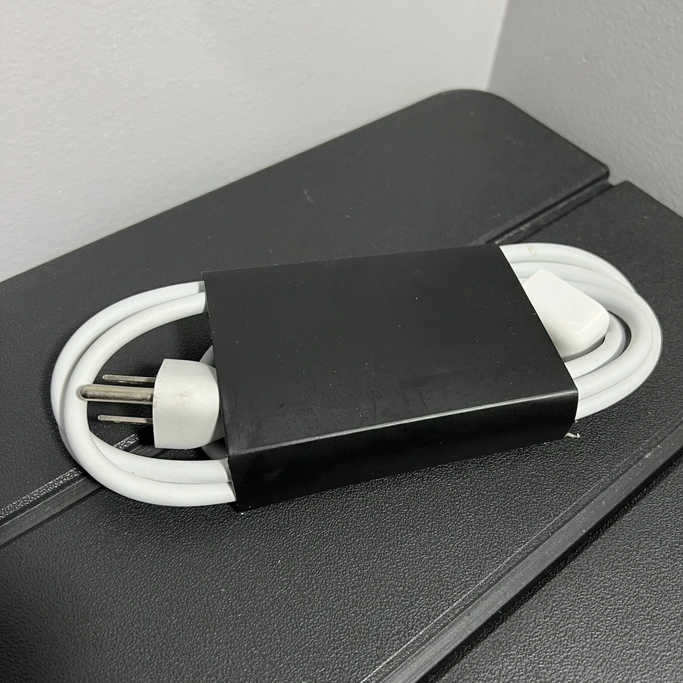 New APPLE Power Extension Cable Cord Macbook Pro Macbook Macbook Air 2.5A 125V - Image 1 of 2
