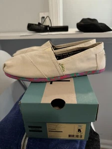Womens TOMS Earth Recycled Sole Cotton Canvas 100% Original Brand Beige 8 - Picture 1 of 6