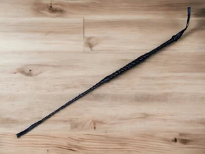 NEU Reit Crop Peitsche schwarz Echtleder Funktionspferd Kostüm Requisite 27 Zoll - Bild 1 von 4