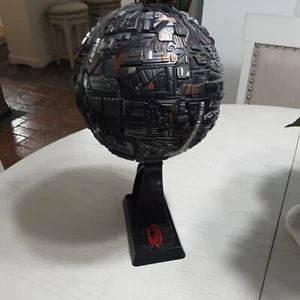 Star Trek 1996 TNG primer contacto Borg Ship Sphere Playmates original con base - Imagen 1 de 9