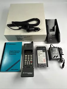 Motorola Digital Personal Communicator Telephone 1992 Flip-Phone EXCELLENT - Afbeelding 1 van 24