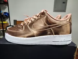 Size 15 (16,6 W)- Nike Air Force 1 SP Metallic Rose Gold 2019 Liquid Metal RARE - Picture 1 of 6