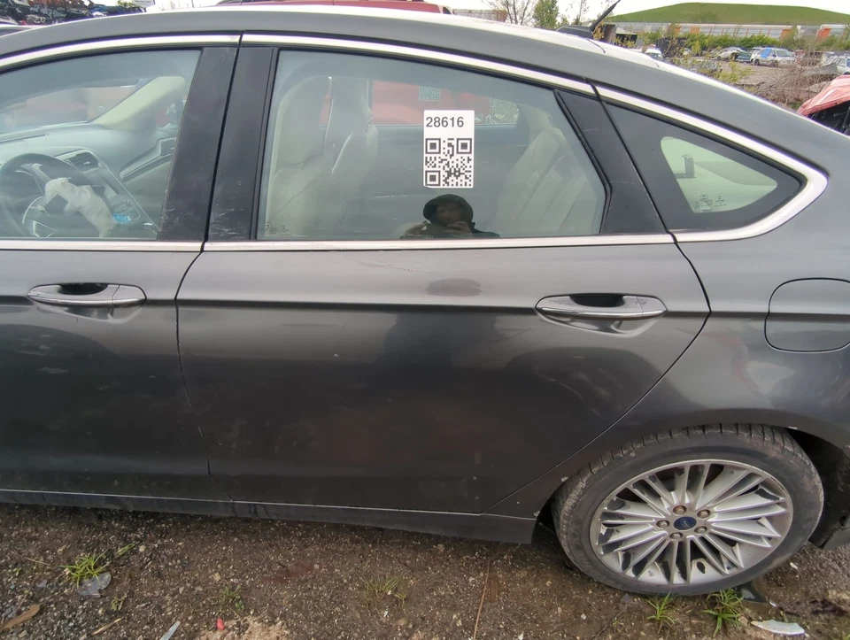 2013-2016 Ford Fusion Driver Rear Door Window Oem TWA8Z Foto 1 de 1