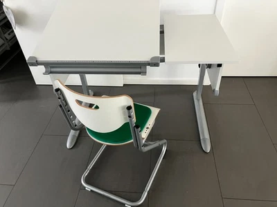 Kinderschreibtisch verstellbar und rollbnar von Paidi inkl. ergonomischer Stuhl - Bild 1 von 4