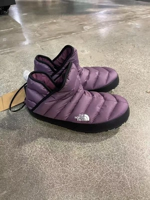 Brand New! The North Face’s Women’s THERMOBALL™ Traction Mules V! US Size 7 - Image 1 of 4