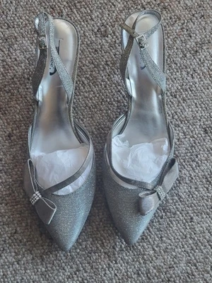J.Renee Women Shoes Sz 13 - Image 1 of 4