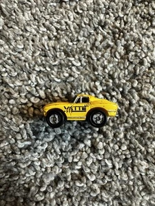 Micro Machines Chevrolet Corvette "Vette" gelb - Bild 1 von 4