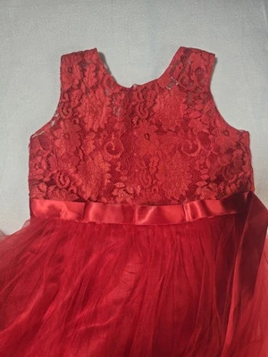 Red Lace And Tulle Girls Formal Dress Size 170 Length 49.5 In Top To Bottom - Image 1 of 4