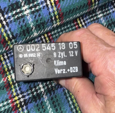 MERCEDES BENZ 560SEC 560SEL 560SL RELÉ COMPRESOR AC OEM # 002 545 18 05 Foto 1 de 4
