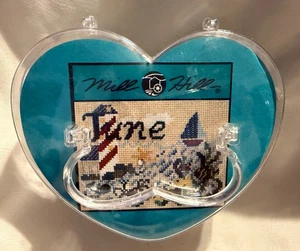 MILL HILL SIMPLY SENSATIONELLER KALENDER SERIE JUNI GLASPERLEN SET - Neu geöffnet - Bild 1 von 9