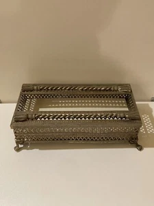 Vintage Metal Filigree Tissue Box Cover Hollywood Regency READ - Picture 1 of 21