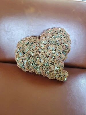 塔夫特花卉装饰枕头缎面心形 12 英寸绿色/锈棕色条纹 — 第 1/4 张图片