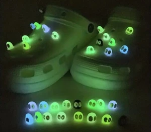 LUMINOUS GLOW DARK Croc Charms MIX MATCH DISCOUNT ALL OUR SHOP 10000+CHARMS+FREE - Picture 1 of 7