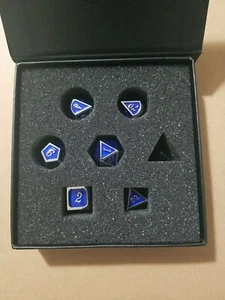 Juego de dados de metal poliédrico de 7 piezas azul/plateado; DnD, juegos de rol, ENVÍO GRATUITO - Imagen 1 de 3