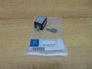 Brand New Relay Genuine Mercedes - A0045450305 - Picture 1 of 1