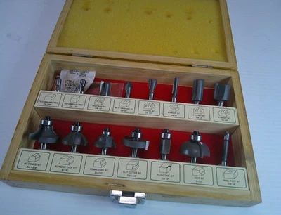 Juego de brocas de enrutador oficiales Handyman Club of America de 15 piezas en estuche de caja de madera Foto 1 de 4