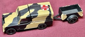 1:50 Corgi Toys 07501 Medic First Aid Land Rover & Trailer Cross Red No Box - Picture 1 of 6