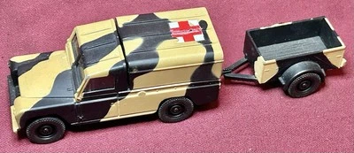 1:50 Corgi Toys 07501 Medic First Aid Land Rover & Trailer Cross Red No Box - Image 1 of 4