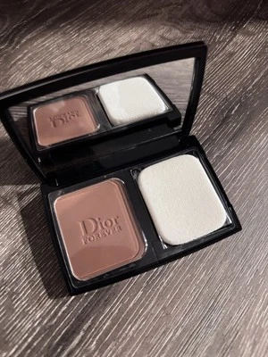 Base de maquillaje compacta DIOR DiorSkin Forever Extreme Control 080-original Foto 1 de 3