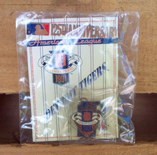 125th Anniversary National League Detroit Tigers lapel Pin 1994
