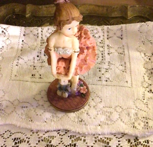 Tanzende Ballerina Figur von K’s Collection  - Bild 1 von 7
