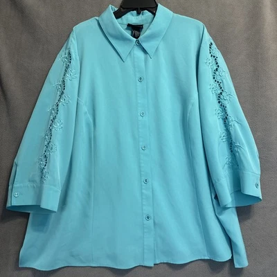 Top Maggie Barnes con botones talla grande 4X azul claro carrera oficina detalle recortado Foto 1 de 4