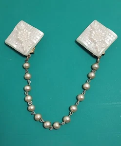 Vintage Sweater Clips Square Pearlized Flower Ornate - Picture 1 of 4