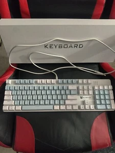 Sunsonny N-J9PRO Mechanical Gaming Keyboard USB - Baby Blue and White - Picture 1 of 4